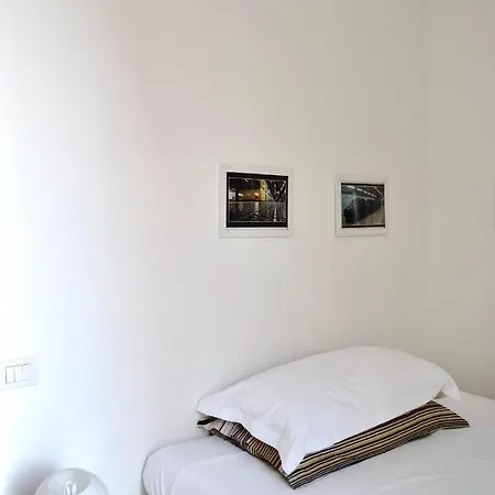 Zia Maria Oda ve Kahvaltı Napoli