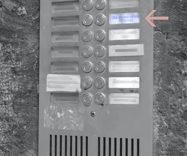 Zia Maria Oda ve Kahvaltı Napoli