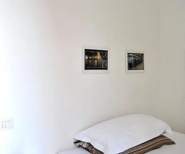 Zia Maria Oda ve Kahvaltı Napoli